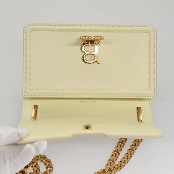 BURBERRY Chain Shoulder Bag Leather Beige Auth 107508 - Picture 15 of 16